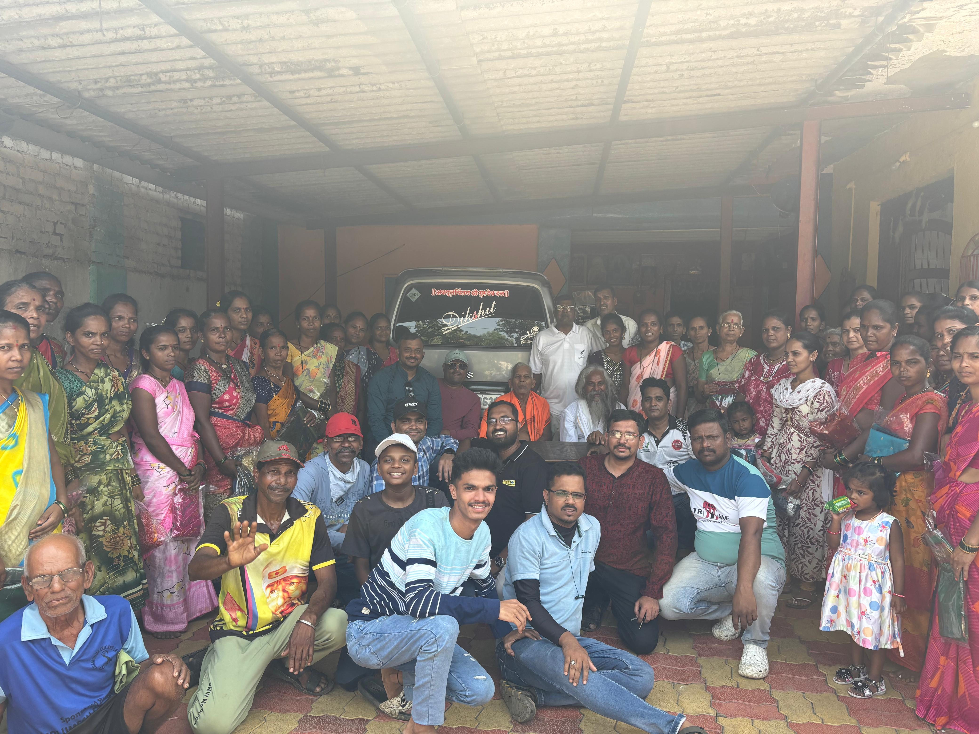 नवरात्री उत्सव : २०२५ -आदीवासी पाडयावर - साडया वाटप , करंजोन ,तिल्हेर पल्लीपाडा,पारोळ-डोंगरीपाडा 