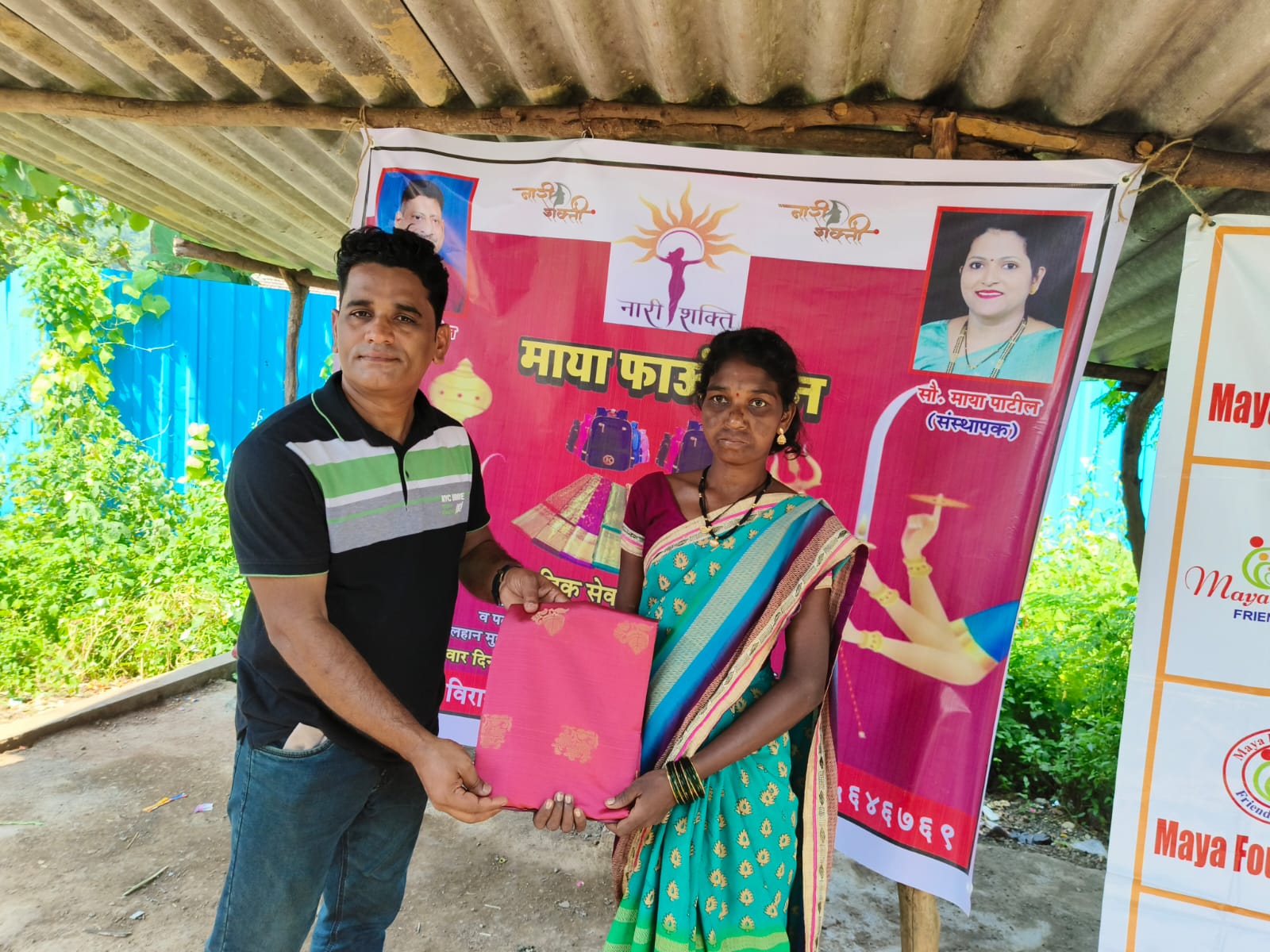 नवरात्री उत्सव : २०२५ - पदमावती मित्र मंडळ आणि माया फाऊंडेशन संयुक्त उपक्रम आदीवासी पाडयावर - साडया लहान मुलां-मुलींना ड्रेस-शालये बॅग वाटप ( करंजोन ,तिल्हेर पल्लीपाडा,पारोळ-डोंगरीपाडा ) 